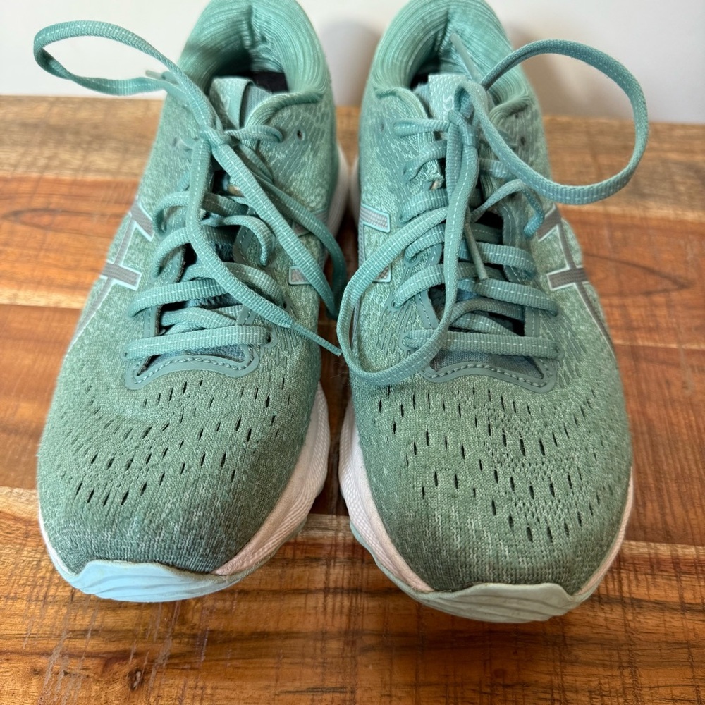 Asics Gel Nimbus 24 Green Athletic Shoes, Women’s 7.5 wide - Picture 6 of 9